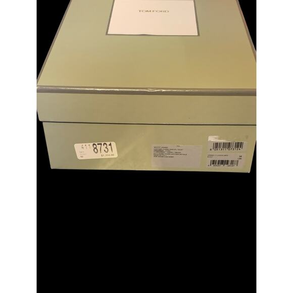 Tom ford padlock pumps size 38 NWT in box with dustbags - Picture 6 of 16